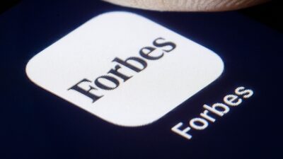 Empleados de Forbes inician tres días de huelga tras dos años sin contrato sindical Empleados de Forbes inician tres días de huelga tras dos años sin contrato sindical