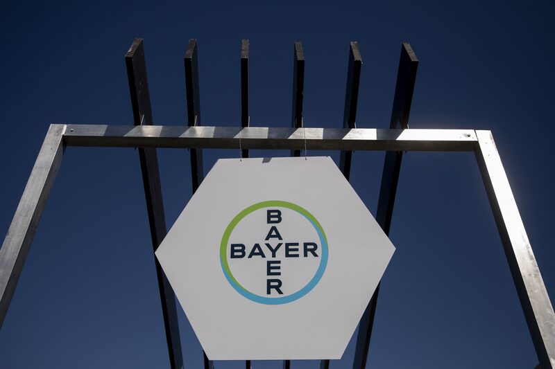 A Bayer continua fornecendo sementes e alguns medicamentos A Bayer continua fornecendo sementes e alguns medicamentos