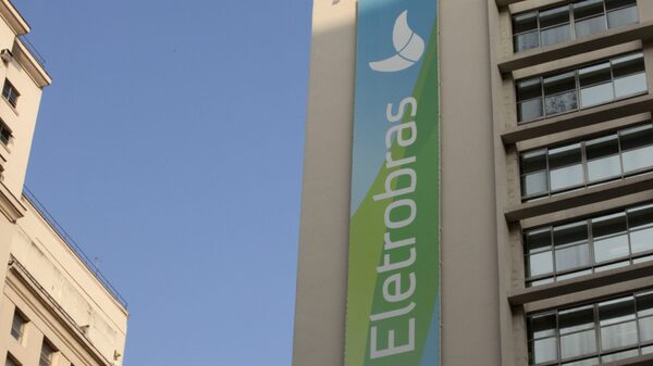 Venta de Eletrobras se retrasaría hasta después de las elecciones en Brasil Venta de Eletrobras se retrasaría hasta después de las elecciones en Brasil