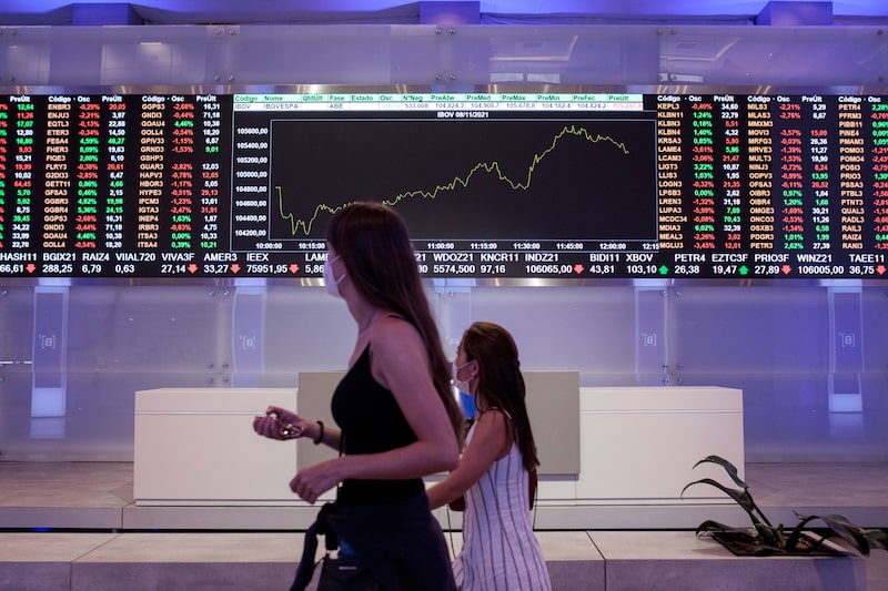 Brazil Futures Fall Amid Precatorios Bill Hurdles, More Earnings Brazil Futures Fall Amid Precatorios Bill Hurdles, More Earnings