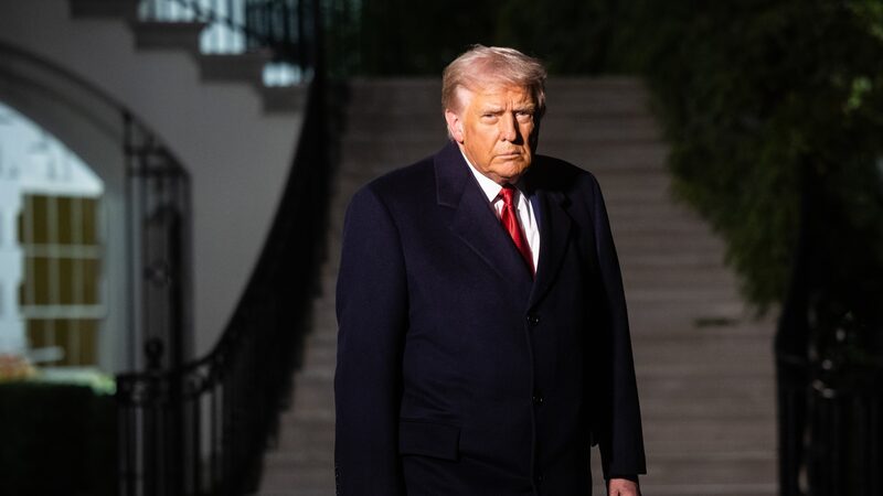 Trump dice que las redadas contra la inmigración “no han ido lo suficientemente lejos” Trump dice que las redadas contra la inmigración “no han ido lo suficientemente lejos”