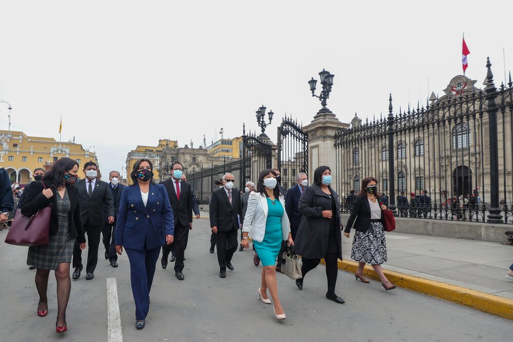 Voto de confianza en Perú: Mirtha Vásquez y el Gabinete Ministerial se presentan ante el Congreso de la República. Voto de confianza en Perú: Mirtha Vásquez y el Gabinete Ministerial se presentan ante el Congreso de la República.