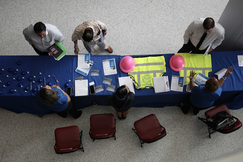 Large Job Fair Held In South Florida Large Job Fair Held In South Florida
