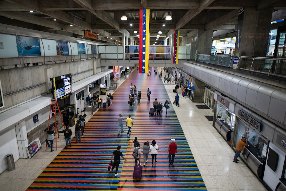 Hall do aeroporto na Venezuela (Foto: Bloomberg) Hall do aeroporto na Venezuela (Foto: Bloomberg)