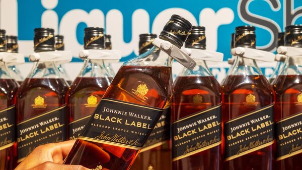 Diageo intenta lidiar con los costos arancelarios y prevé ventas apagadas este año fiscal Diageo intenta lidiar con los costos arancelarios y prevé ventas apagadas este año fiscal