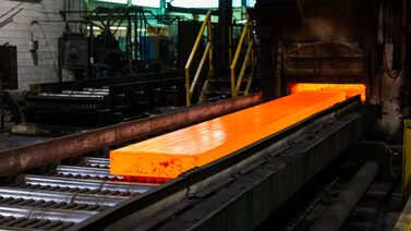 El cobre se aleja de su máximo histórico por tercer día ante preocupaciones por China El cobre se aleja de su máximo histórico por tercer día ante preocupaciones por China