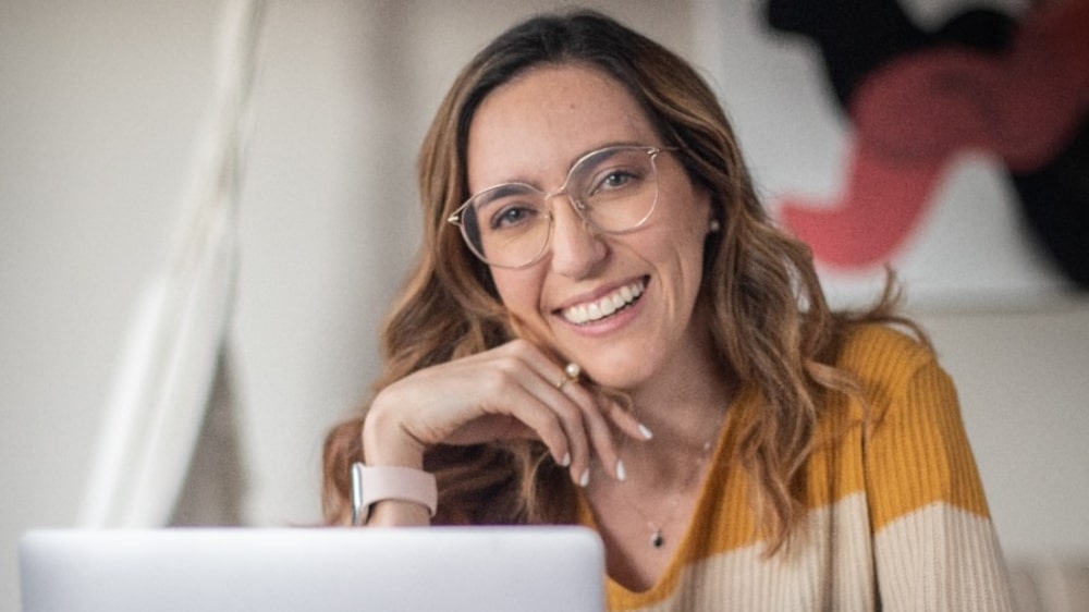 Natalia Jiménez, líder de expansão da Deel na América do Sul Natalia Jiménez, líder de expansão da Deel na América do Sul