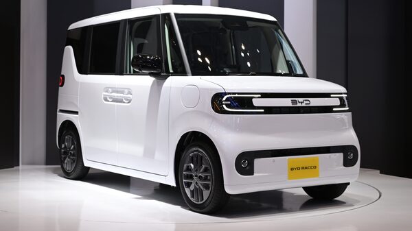 BYD apresenta primeiro carro elétrico em miniatura para ganhar mercado no Japão BYD apresenta primeiro carro elétrico em miniatura para ganhar mercado no Japão