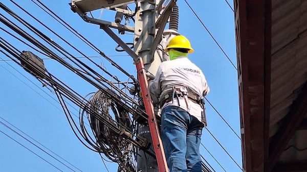 Qué está en juego con la reforma energética de Honduras respaldada por multilaterales y EE.UU. Qué está en juego con la reforma energética de Honduras respaldada por multilaterales y EE.UU.
