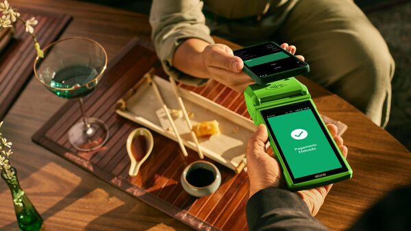 Stone alerta sobre crescimento menor e alimenta desconfiança de investidor na Nasdaq Stone alerta sobre crescimento menor e alimenta desconfiança de investidor na Nasdaq