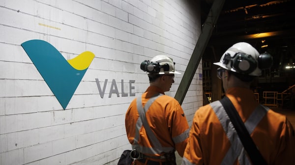Ibovespa sobe com impulso da Vale após prévia operacional; dólar cai a R$ 5,05 Ibovespa sobe com impulso da Vale após prévia operacional; dólar cai a R$ 5,05