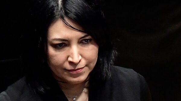 ¿Seguir a la Fed? Banxico no lo ha definido, dice la gobernadora Victoria Rodríguez ¿Seguir a la Fed? Banxico no lo ha definido, dice la gobernadora Victoria Rodríguez