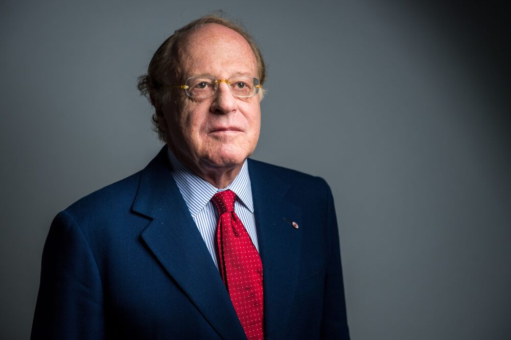 Paolo Scaroni, presidente do Milan e executivo indicado pelo governo para assumir o comando do conselho da Enel Paolo Scaroni, presidente do Milan e executivo indicado pelo governo para assumir o comando do conselho da Enel