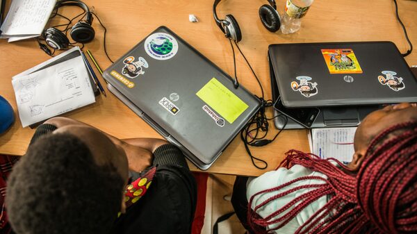 How to Build a Startup: 7 Questions All Founders Should Ask How to Build a Startup: 7 Questions All Founders Should Ask