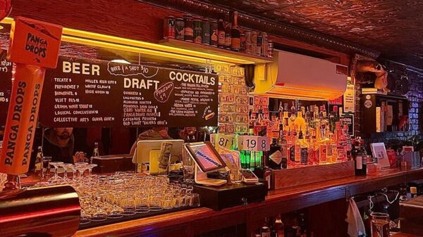 “Me gusta beber y me gusta el bitcoin”: este es el bar que atrae a los criptofans “Me gusta beber y me gusta el bitcoin”: este es el bar que atrae a los criptofans