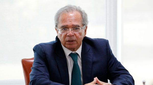 Revolut traz ex-ministro Paulo Guedes para seu novo conselho consultivo no Brasil Revolut traz ex-ministro Paulo Guedes para seu novo conselho consultivo no Brasil