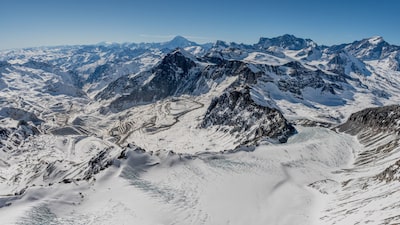 Avalancha en Los Andes chilenos deja tres escaladores muertos y cuatro heridos Avalancha en Los Andes chilenos deja tres escaladores muertos y cuatro heridos