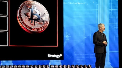 El modelo de compra de bitcoin de Michael Saylor empieza a mostrar grietas en el mercado El modelo de compra de bitcoin de Michael Saylor empieza a mostrar grietas en el mercado