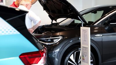 VW gastará US$2.300 millones en centro de baterías y creará unidad independiente VW gastará US$2.300 millones en centro de baterías y creará unidad independiente