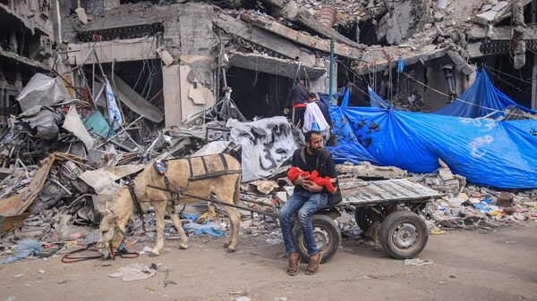 Hamás libera a 12 rehenes más pese a denuncias de violaciones de la tregua con Israel Hamás libera a 12 rehenes más pese a denuncias de violaciones de la tregua con Israel