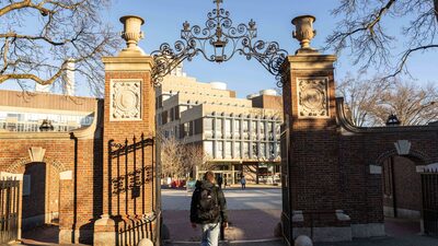 Sonho americano em xeque: graduados estrangeiros nos EUA cogitam sair do país Sonho americano em xeque: graduados estrangeiros nos EUA cogitam sair do país