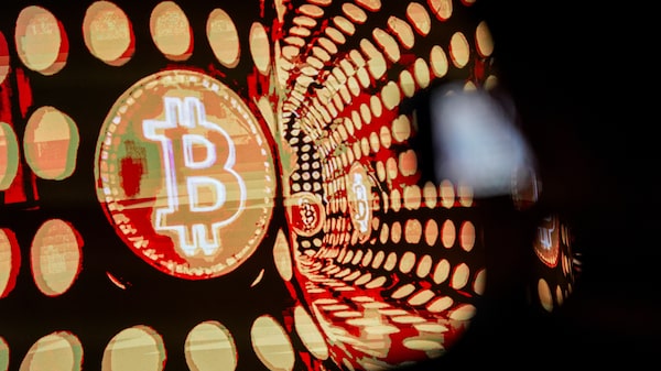 Bitcoin cae por debajo de los US$63.000 mientras los mercados reducen su exposición al riesgo Bitcoin cae por debajo de los US$63.000 mientras los mercados reducen su exposición al riesgo