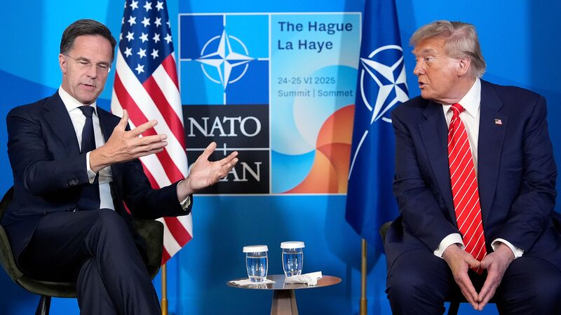 Trump elogia el plan de gasto de la OTAN y dice que los apoyará “hasta el final”. Trump elogia el plan de gasto de la OTAN y dice que los apoyará “hasta el final”.