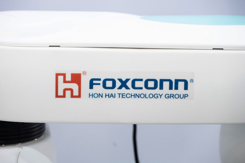 The Foxconn Technology Co. logo Photographer: Lam Yik Fei/Bloomberg The Foxconn Technology Co. logo Photographer: Lam Yik Fei/Bloomberg