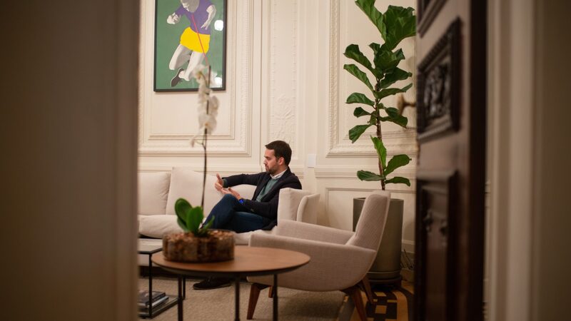 Millennial e LGBTQ, Leite luta para ser opção a Lula e Bolsonaro Millennial e LGBTQ, Leite luta para ser opção a Lula e Bolsonaro