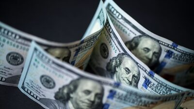 ‘Venda dólar’ ecoa nas mesas de negociação pelo mundo ‘Venda dólar’ ecoa nas mesas de negociação pelo mundo