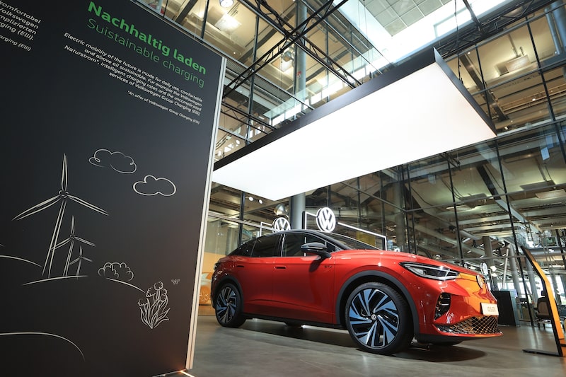 El proyecto de ley se ha distribuido entre otros ministerios y requiere la aprobación parlamentaria. El proyecto de ley se ha distribuido entre otros ministerios y requiere la aprobación parlamentaria.