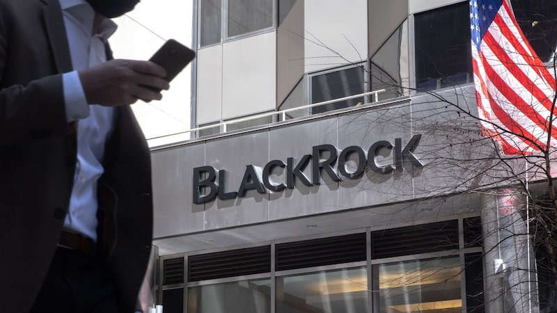 ¿Dónde invertir ahora? Las apuestas de BlackRock en acciones, bonos y mercados emergentes ¿Dónde invertir ahora? Las apuestas de BlackRock en acciones, bonos y mercados emergentes