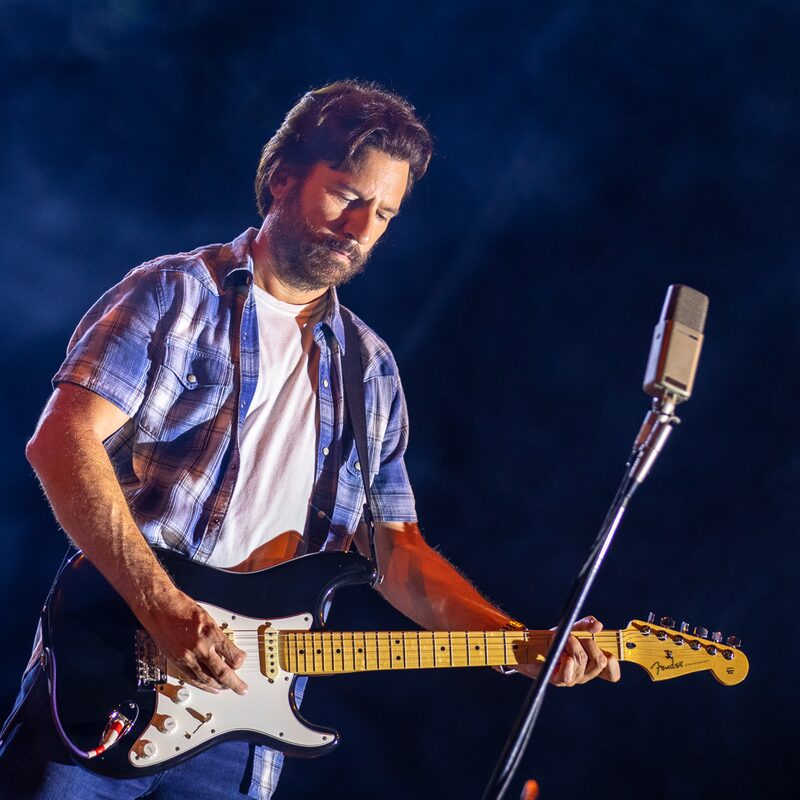 Fernando Poma, vicepresidente de la multilatina Real Hotels & Resorts, de Grupo Poma de El Salvador. El empresario también es músico en su propia banda de rock, Steady Rollin. Foto: Cortesía RH&R Fernando Poma, vicepresidente de la multilatina Real Hotels & Resorts, de Grupo Poma de El Salvador. El empresario también es músico en su propia banda de rock, Steady Rollin. Foto: Cortesía RH&R