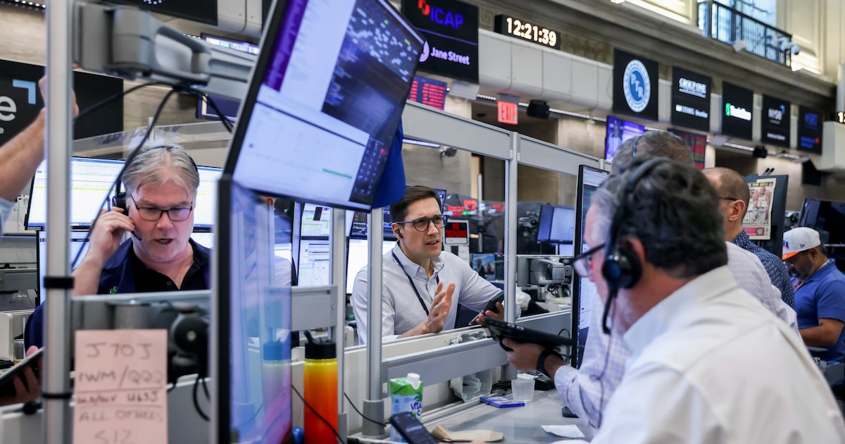 Acciones EE.UU. y caída del petróleo en el mercado global