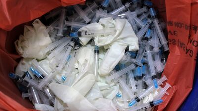 Resposta à pandemia gera milhares de toneladas de resíduos da covid Resposta à pandemia gera milhares de toneladas de resíduos da covid