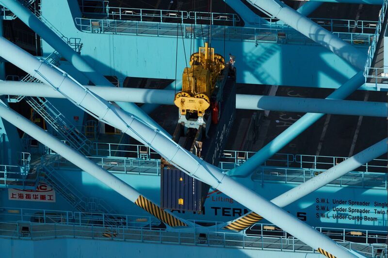 Las importaciones de mercancías de Estados Unidos disminuyeron un 5% respecto al mes anterior. Las importaciones de mercancías de Estados Unidos disminuyeron un 5% respecto al mes anterior.