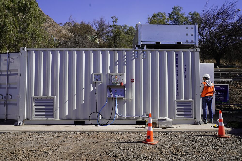 Una planta de Anglo American-Chile produce la primera molécula de hidrógeno verde para el país Una planta de Anglo American-Chile produce la primera molécula de hidrógeno verde para el país
