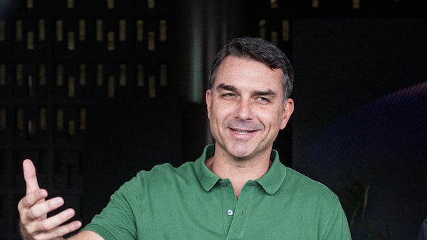 Flavio Bolsonaro corteja a los inversores con un discurso proempresarial de pocos detalles Flavio Bolsonaro corteja a los inversores con un discurso proempresarial de pocos detalles