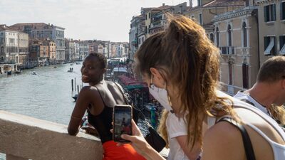 Próximos iPhones foram pensados para criadores e influenciadores: Tae Kim Próximos iPhones foram pensados para criadores e influenciadores: Tae Kim