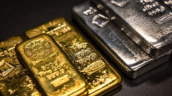 El oro y la plata amplían su mayor desplome tras rally récord y sacuden a los mercados El oro y la plata amplían su mayor desplome tras rally récord y sacuden a los mercados