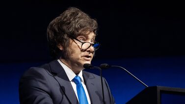 Empresas argentinas vuelven al mercado de deuda global tras triunfo de Milei en legislativas Empresas argentinas vuelven al mercado de deuda global tras triunfo de Milei en legislativas