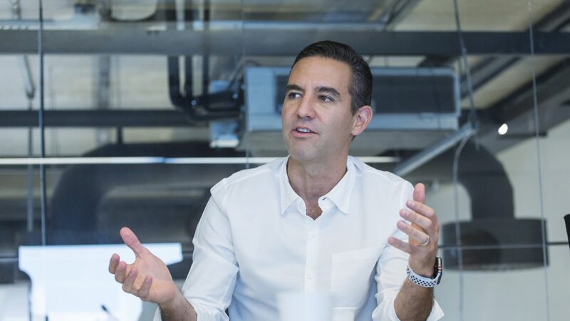 Nubank estreia na bolsa colombiana apesar de virada do mercado para techs Nubank estreia na bolsa colombiana apesar de virada do mercado para techs