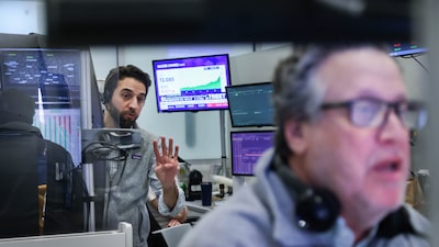 S&P 500 cierra al alza mientras el petróleo modera ganancias antes de la decisión de la Fed S&P 500 cierra al alza mientras el petróleo modera ganancias antes de la decisión de la Fed