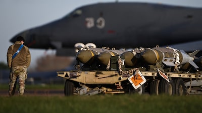 Guerra com Irã custou mais de US$ 11,3 bi aos EUA em seis dias, dizem fontes Guerra com Irã custou mais de US$ 11,3 bi aos EUA em seis dias, dizem fontes