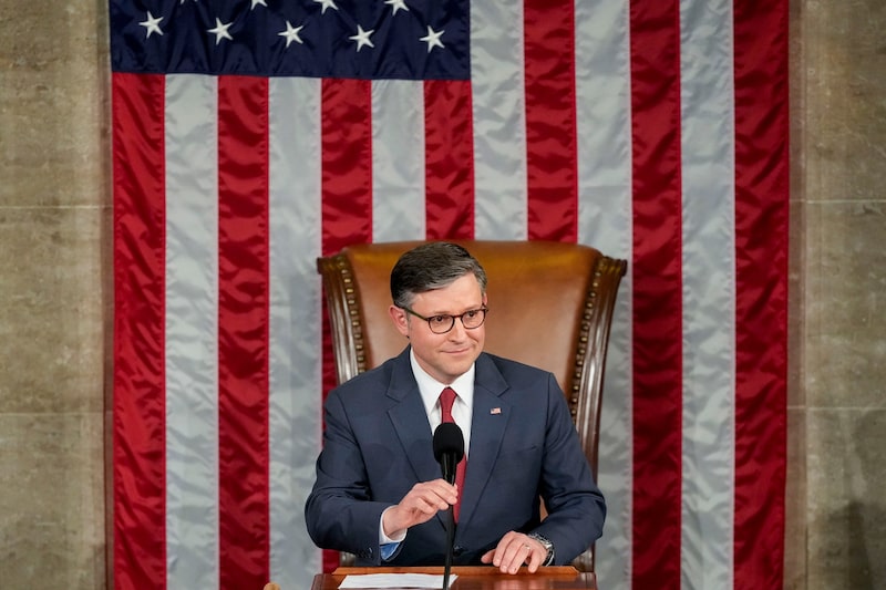 Mike Johnson es reelegido como presidente de Cámara Representantes. Mike Johnson es reelegido como presidente de Cámara Representantes.