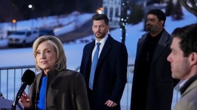 Hillary Clinton niega vínculos con Epstein ante el Congreso de EE.UU. Hillary Clinton niega vínculos con Epstein ante el Congreso de EE.UU.