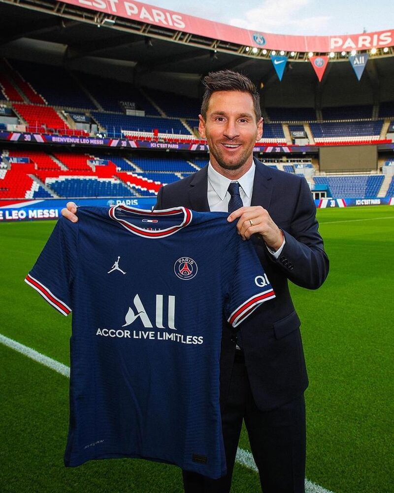 Lionel Messi con la camiseta del PSG. Lionel Messi con la camiseta del PSG.