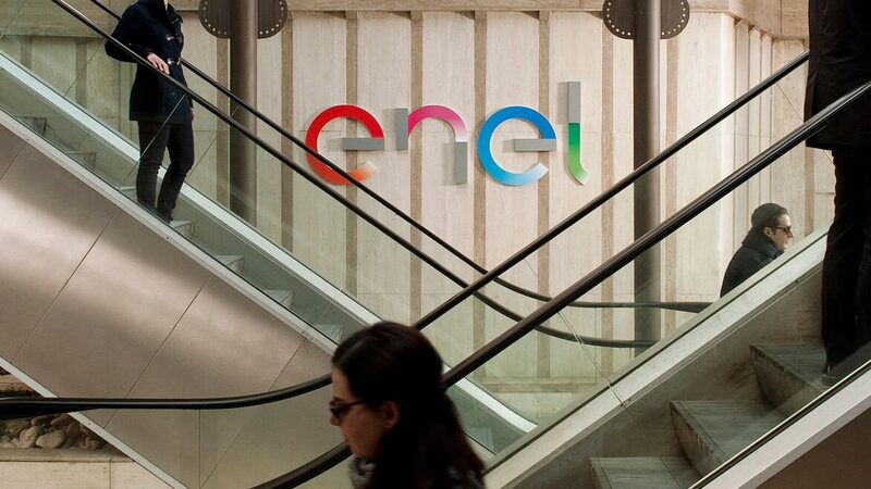 Em crise no Brasil, Enel prevê lucro global de US$ 7,3 bi em 2025 e dividendo maior Em crise no Brasil, Enel prevê lucro global de US$ 7,3 bi em 2025 e dividendo maior