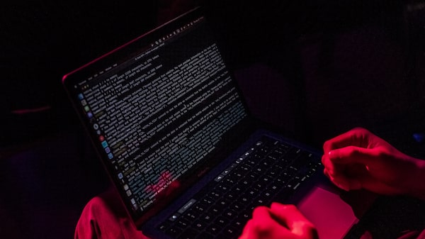 Hackers están usando IA para lanzar ciberataques a mayor escala y más difíciles de bloquear Hackers están usando IA para lanzar ciberataques a mayor escala y más difíciles de bloquear