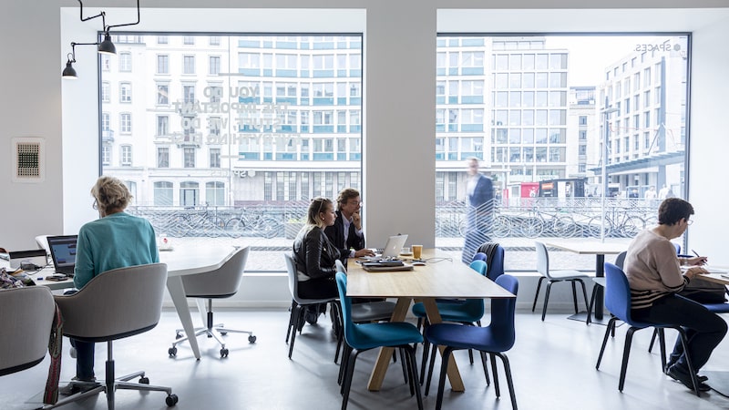 IA vai gerar mais negócios que desemprego, aposta CEO da IWG, dona de Regus e Spaces IA vai gerar mais negócios que desemprego, aposta CEO da IWG, dona de Regus e Spaces